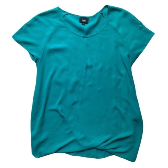 Tops - Mossimo Silky Blouse 🩵